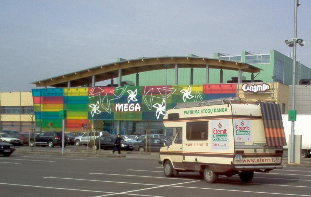 reklama ant automobilių